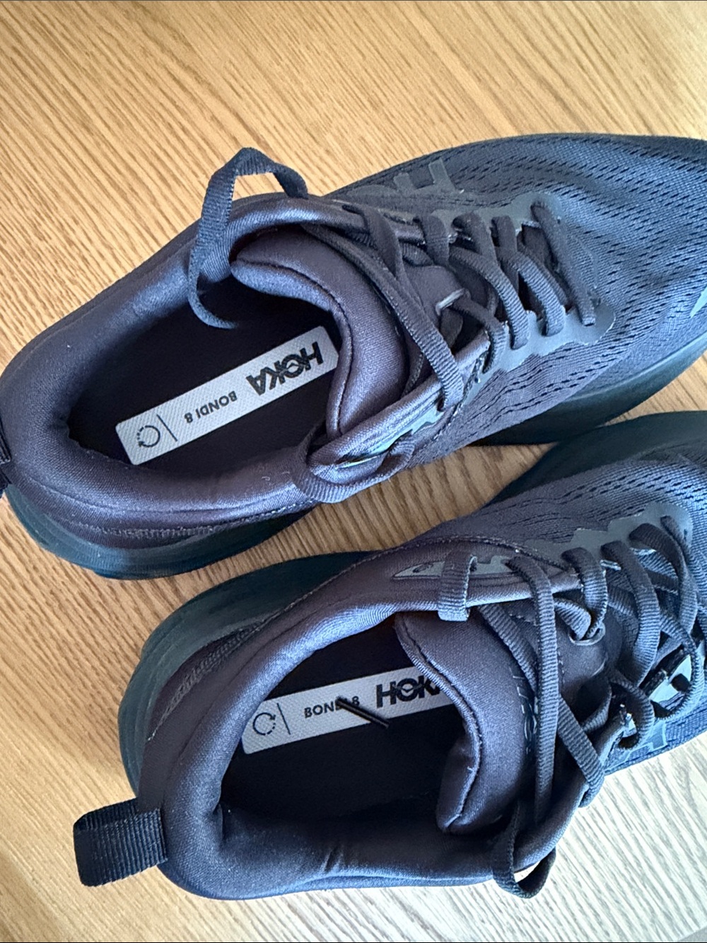 Hoka bondi 8 Women’s Black Athletic Sneakers size 9 - Picture 5 of 6